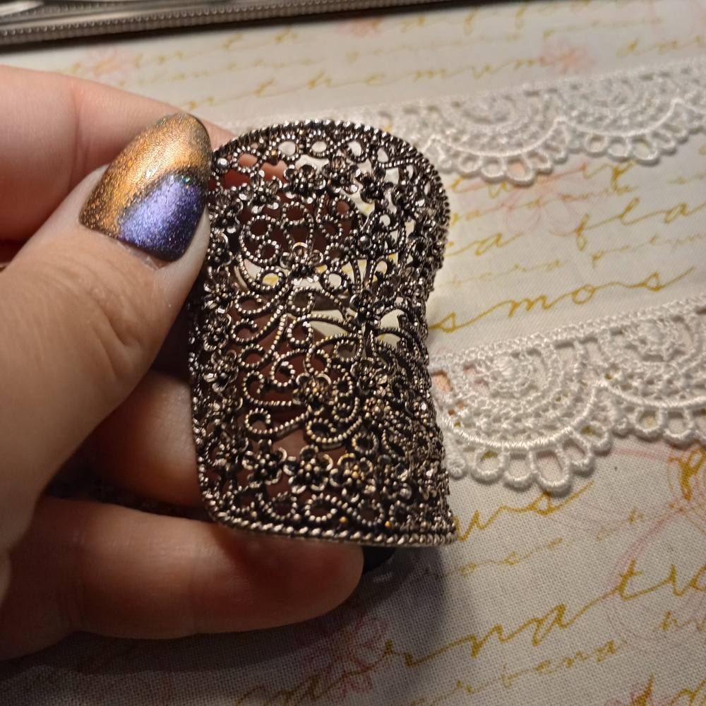 Vintage Filigree Scarf Ring - Picture 2 of 10